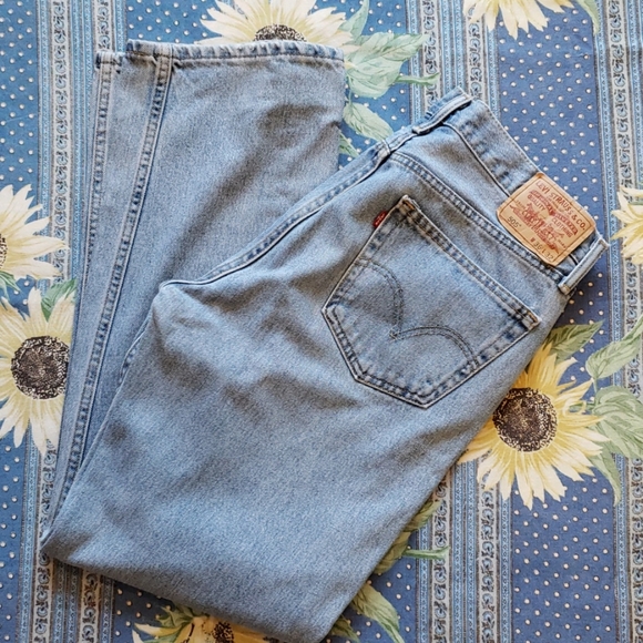 Levi's Other - Levi's 505 Straight Leg